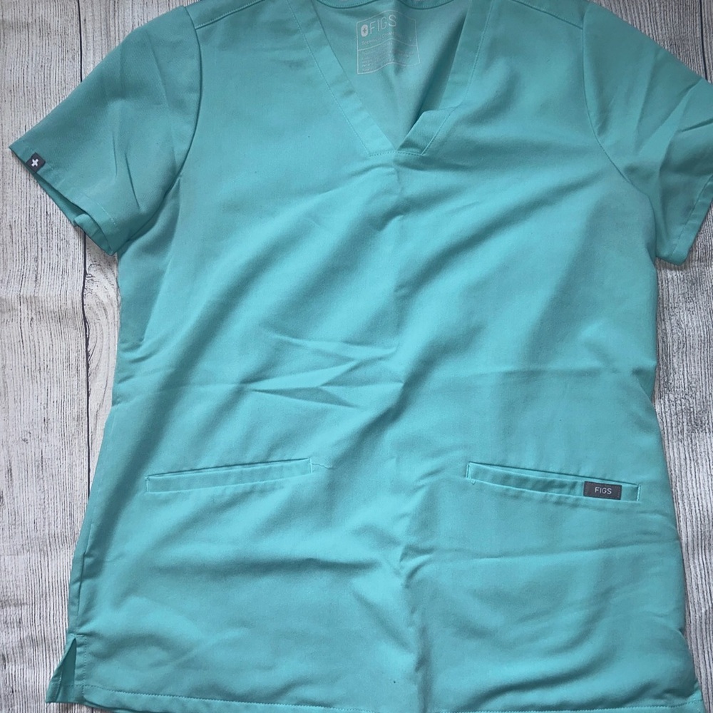 Figs Women's Aqua Short Sleeve Top